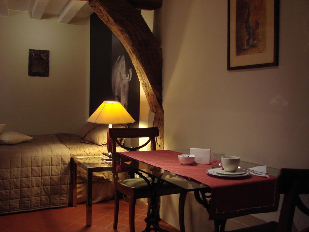 Aparthotel De Beek Anno 1410 Σιντ-Τρουίντεν Δωμάτιο φωτογραφία